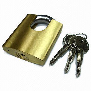 BRASS PADLOCK WITH SHROUDED SHACKLE  TYPE